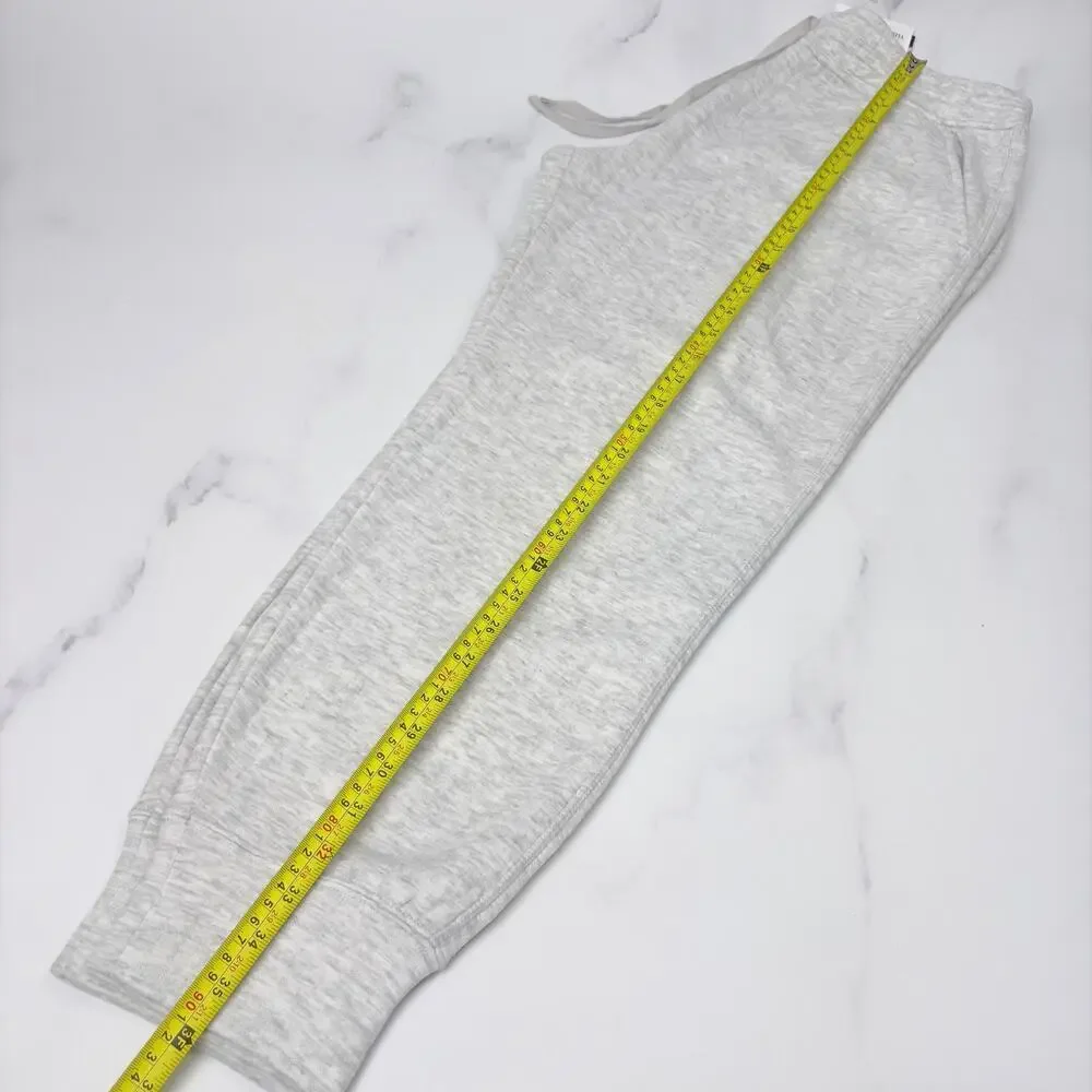 Vineyard Vines Cable Knit Women’s Cozy Chic Minimalist Joggers – NWT –Medium 🤍